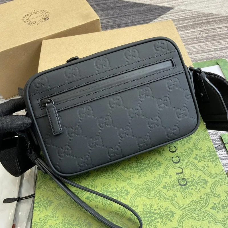 Charm - GG Bags - 066