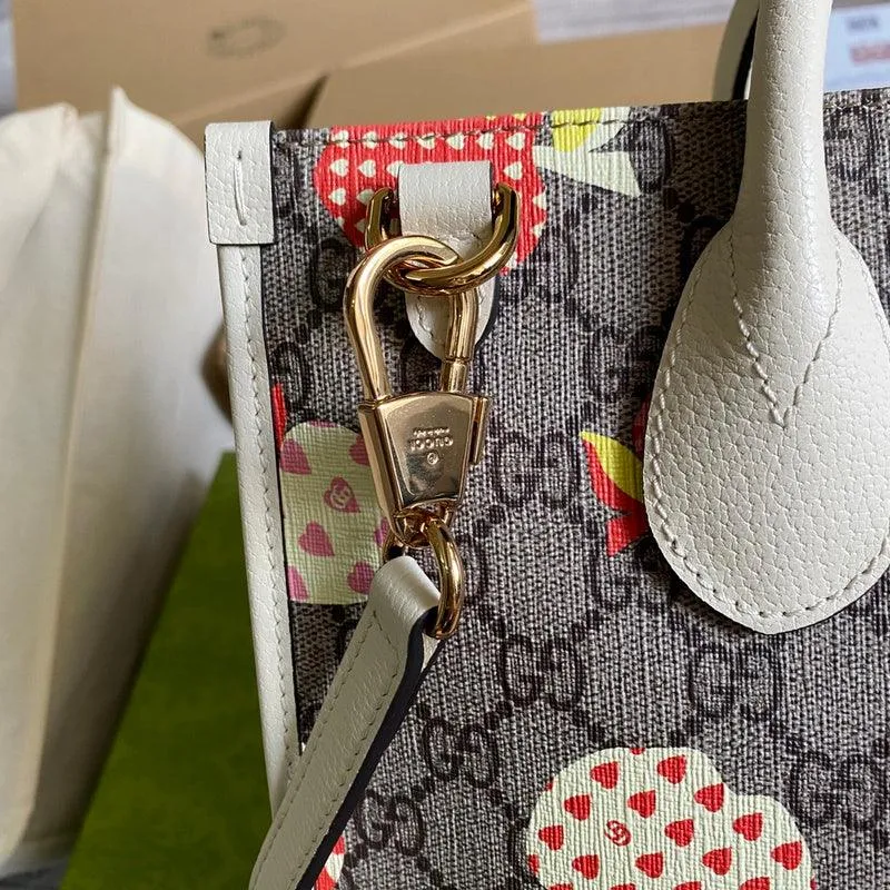 Charm - GG Bags - 1822