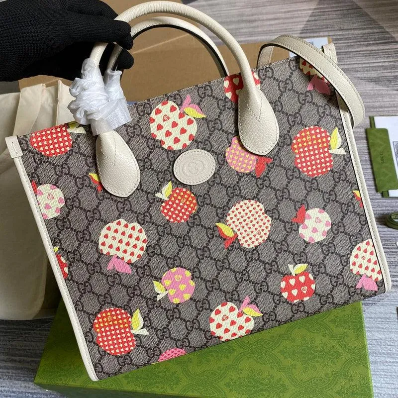 Charm - GG Bags - 1822