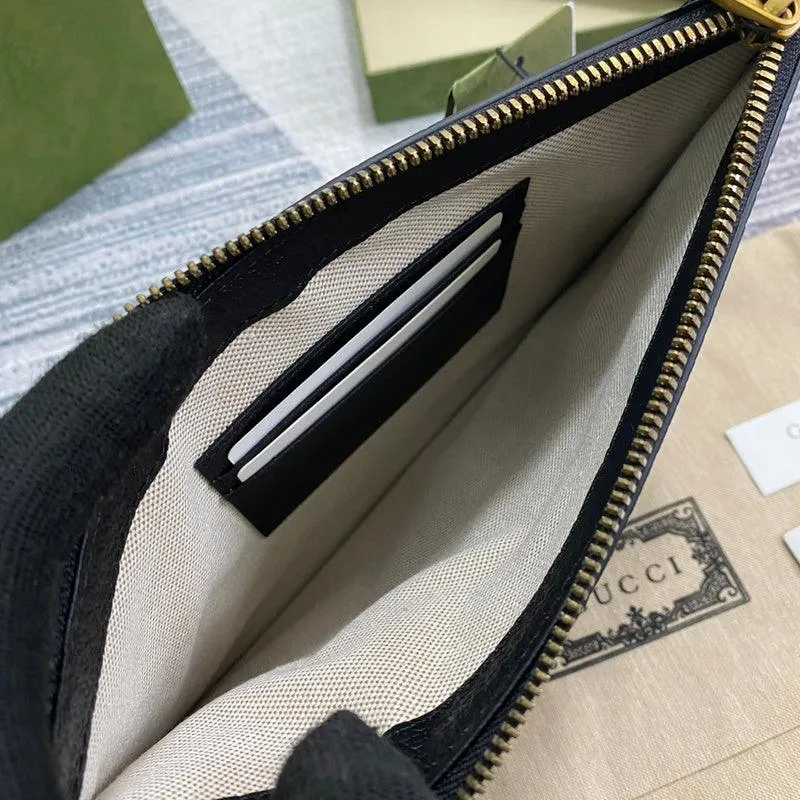 Charm - GG Bags - 1916