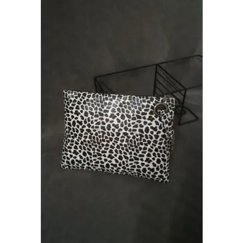 Fierce Leopard PU Leather Clutch Unleashes Wild Style