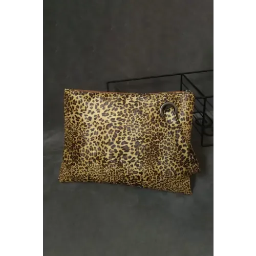 Fierce Leopard PU Leather Clutch Unleashes Wild Style