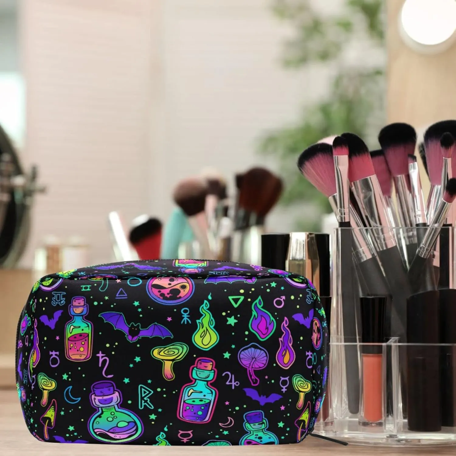 MNSRUU Small Cosmetic Bag for Girl Women Travel, Psychedelic Mushroom Bat Purple Makeup Toiletry Organizer Bags with Compartments