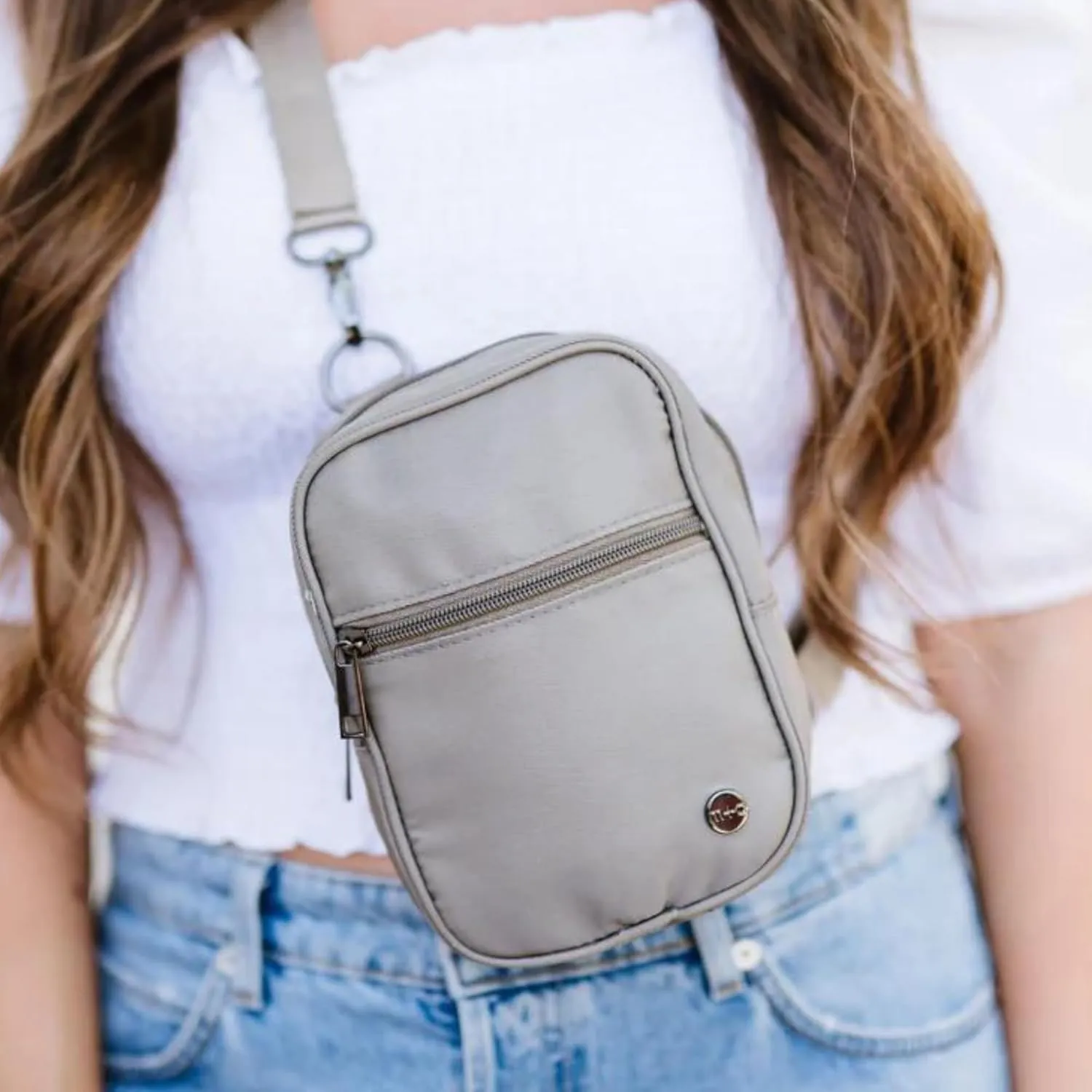 Modern Chic Crossbody Bags for Women - Lainey Convertible Crossbody Bag, Multi-Wear Belt Bag with Pockets & Adjustable Strap