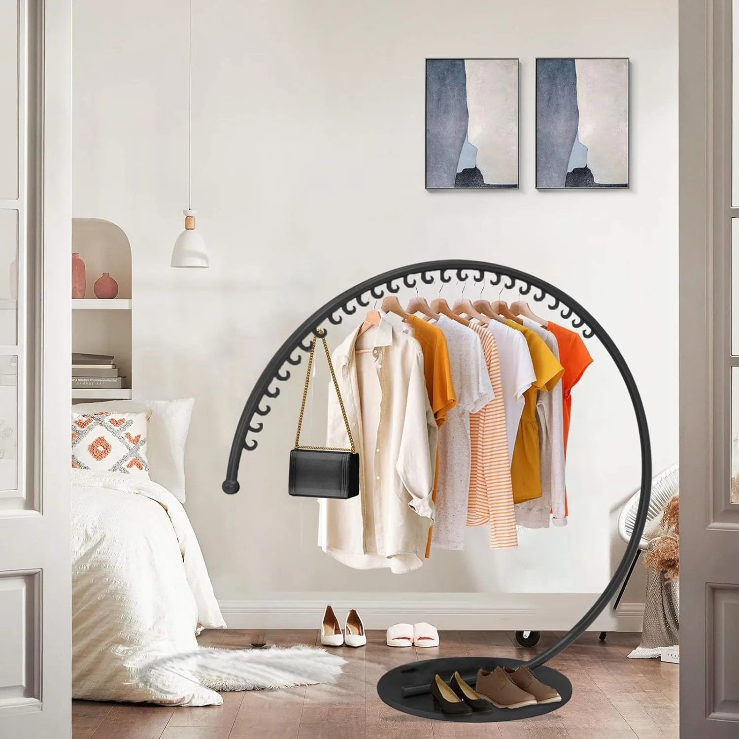 Round Garment Rack, Floor Standing Garment Rack Stand, Metal Clothing Rack with Stable Base, for Boutique Supplies Coat Rack, Retail Display Costume Coat, Bedroom, Laundry Room Decor (BLACK, Small)