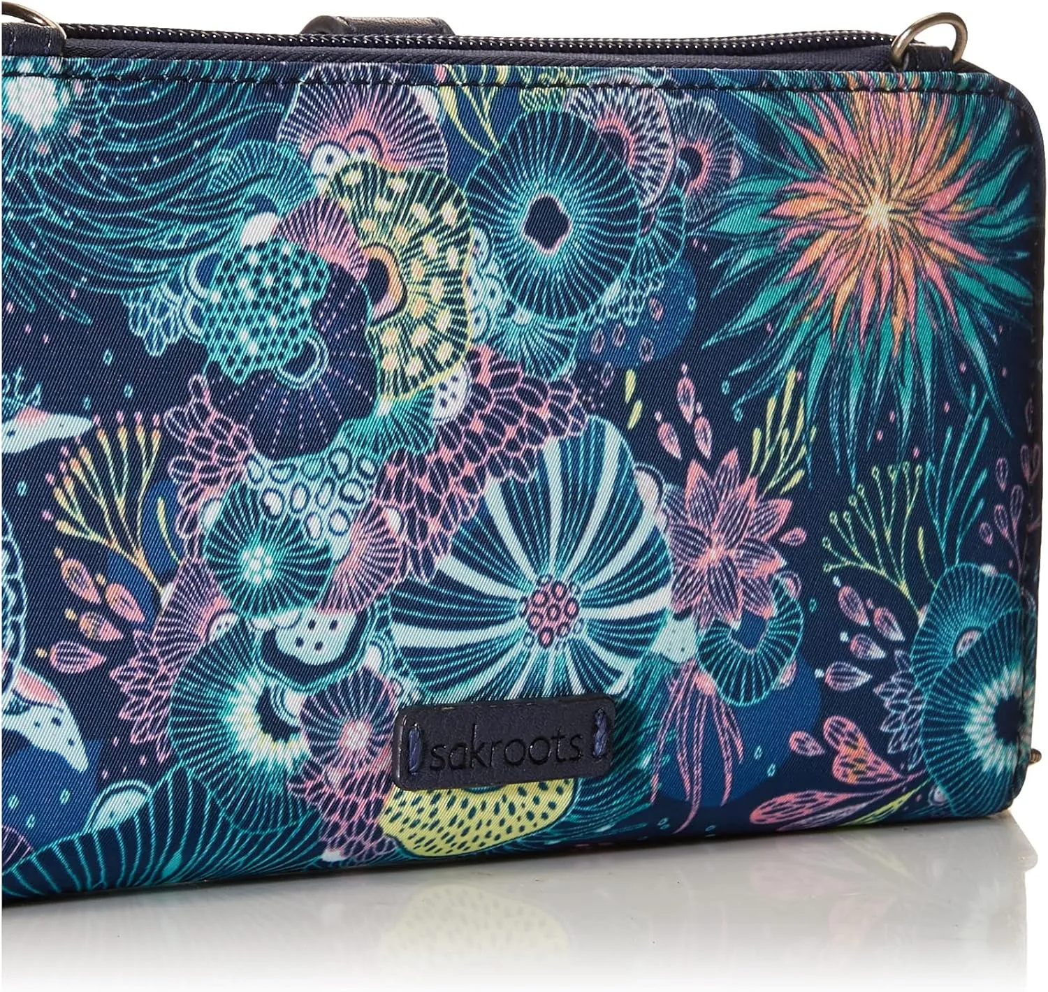 Sakroots Artist Circle Smartphone Crossbody in Eco Twill, Detachable Wristlet Strap