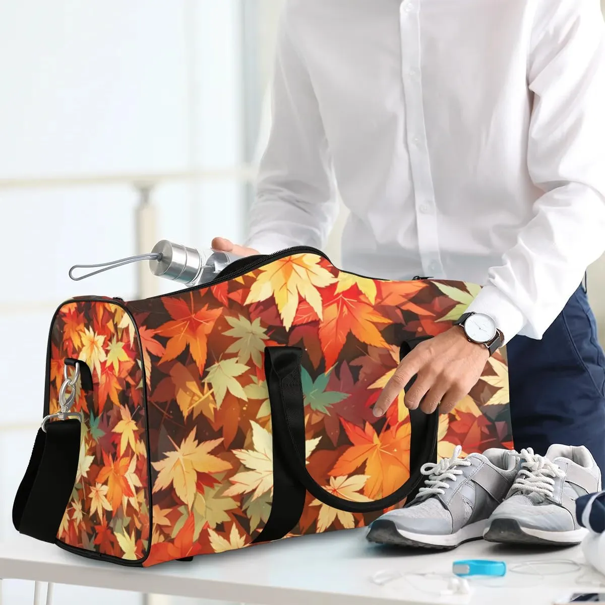Travel Duffle Bag Falling Maple Leaf Gym Bags for Men Women Travel Duffel Bags with Adjustable Shoulder Strap Carry On Weekender Bag