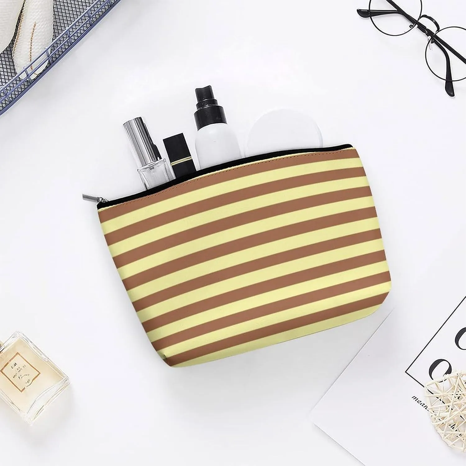 Travel Makeup Bag, Pale Yellow and Brown Stripes Cosmetic Bags for Women Large Capacity Waterproof Toiletry Pouch Make up Organizer