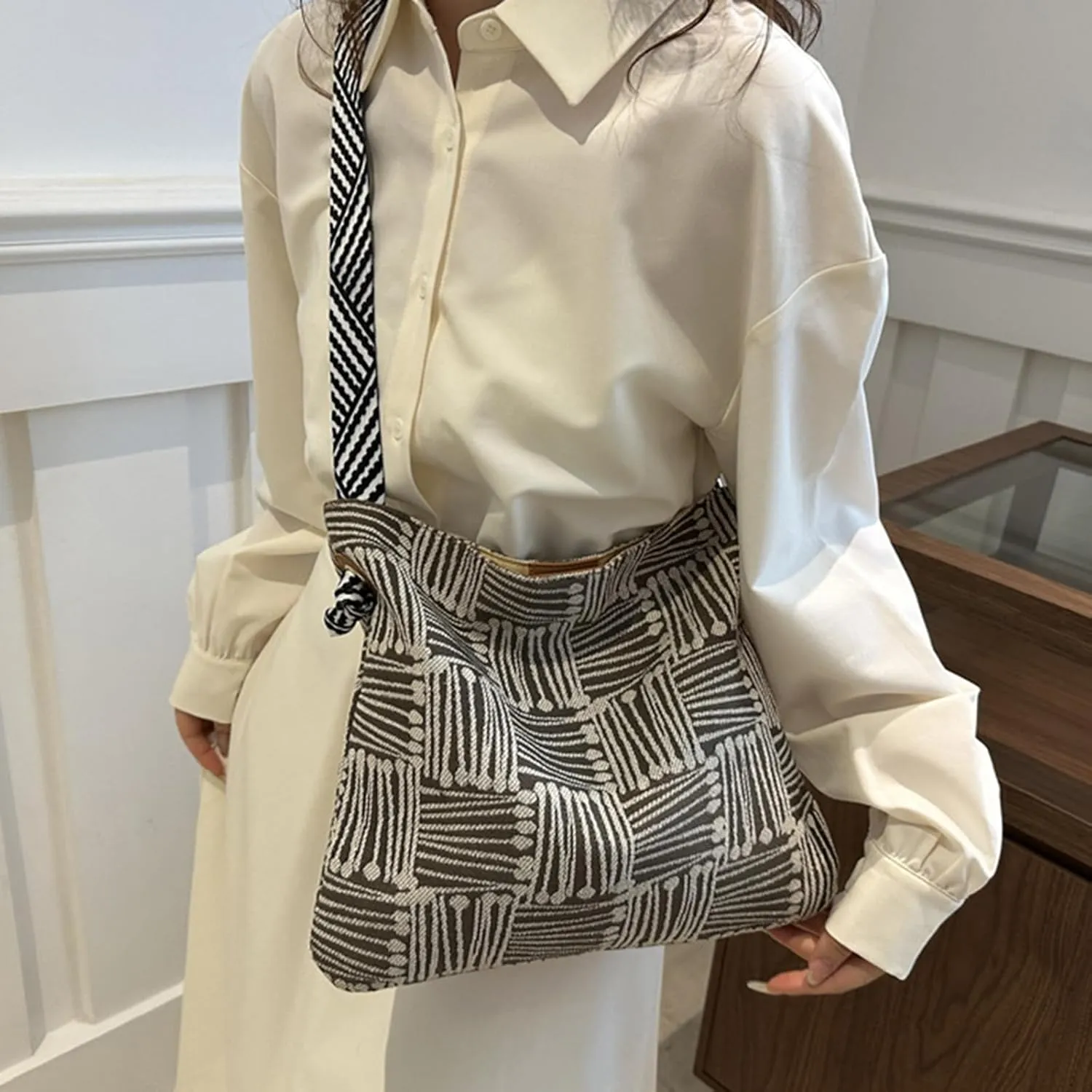 Women Large Shoulder Bag Geometric Print Canvas Crossbody Purse Casual Tote Bag for Daily Office Travel