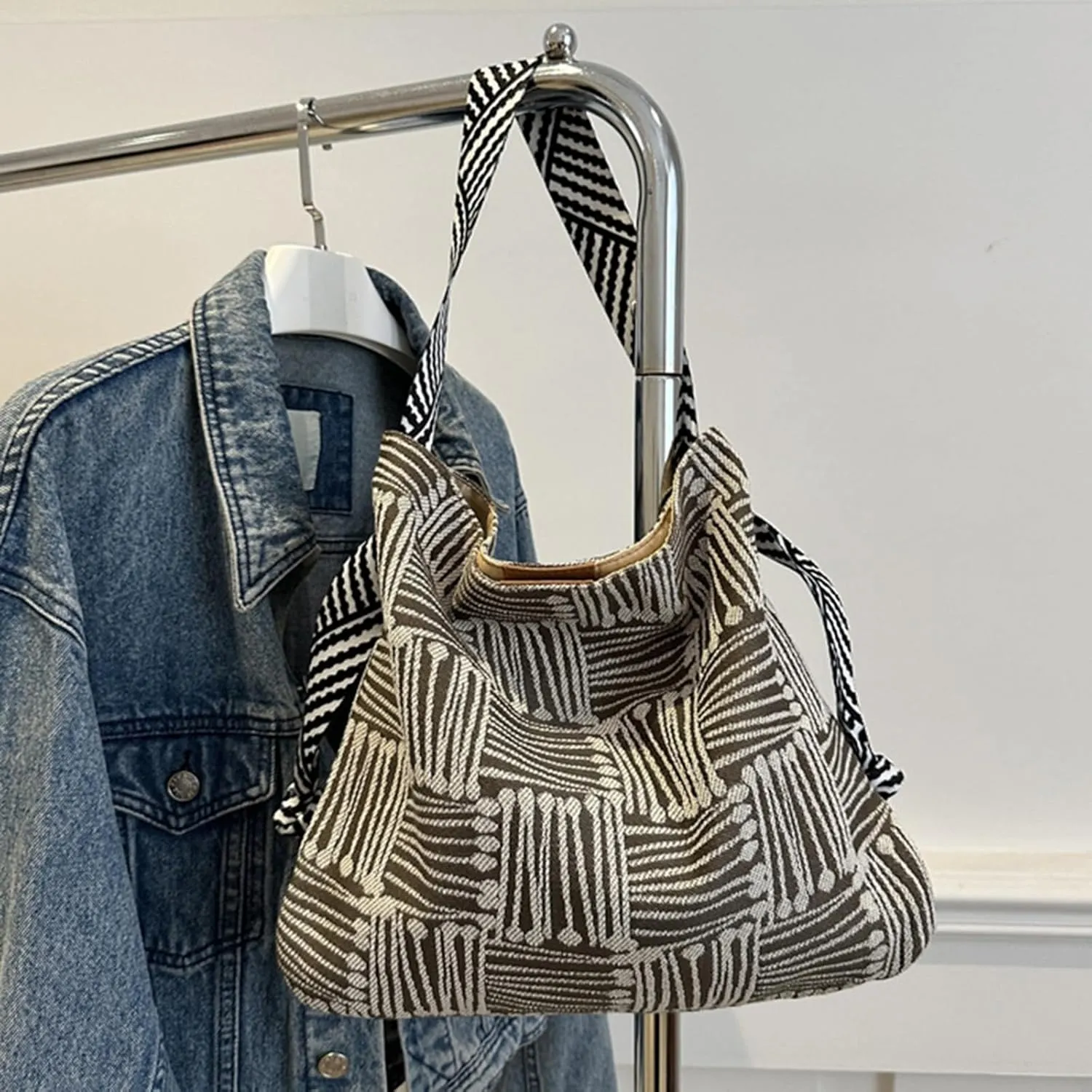 Women Large Shoulder Bag Geometric Print Canvas Crossbody Purse Casual Tote Bag for Daily Office Travel