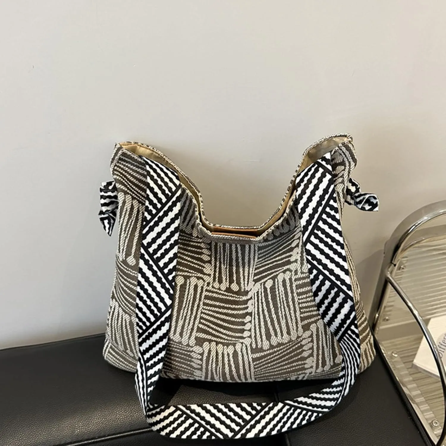 Women Large Shoulder Bag Geometric Print Canvas Crossbody Purse Casual Tote Bag for Daily Office Travel