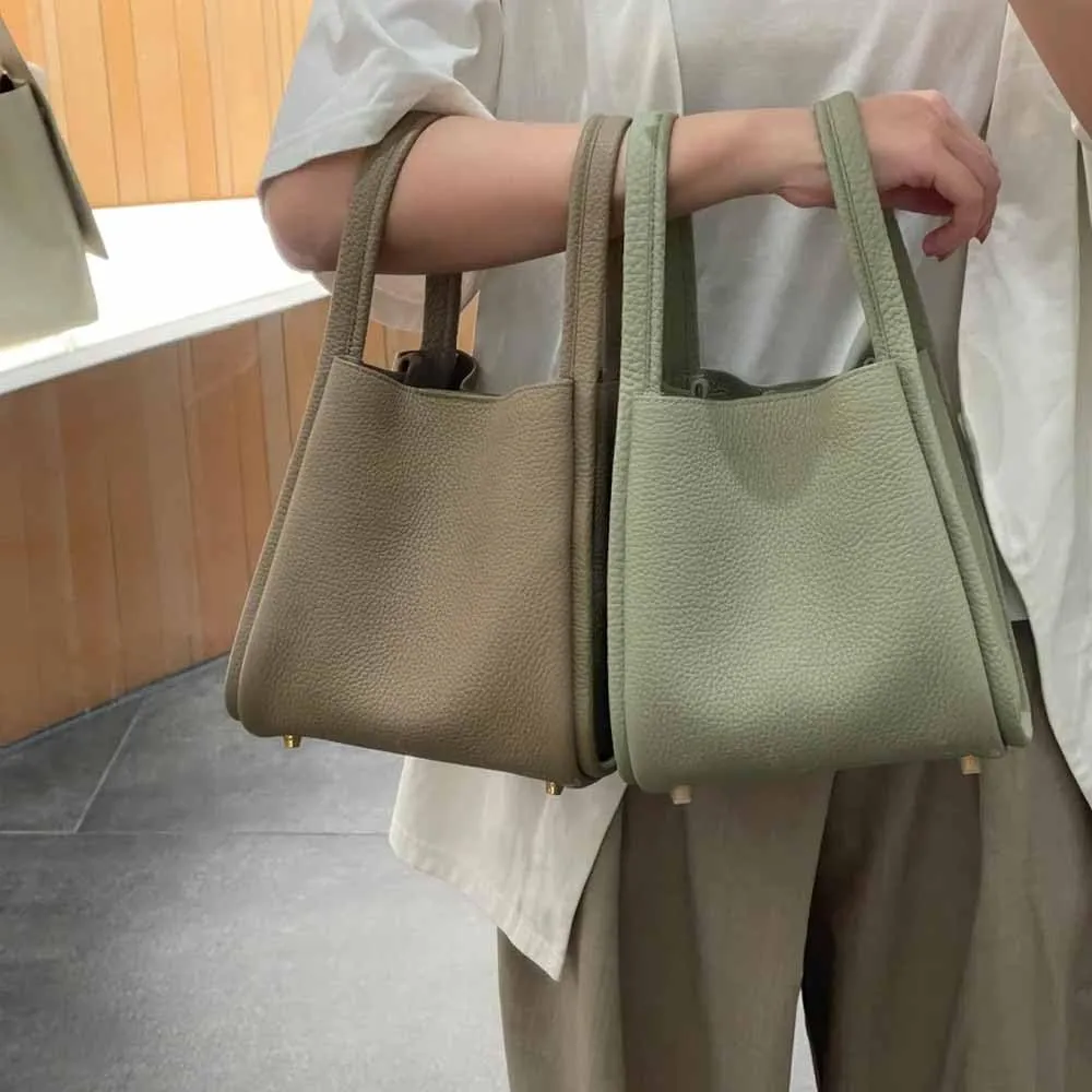 Women's Classic Design Luxury Leather Bag Soft Handbag Fashion Multi functional Bucket Bag Elegant Handbag