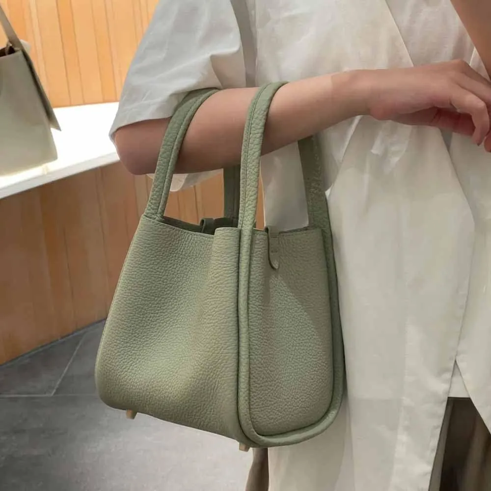 Women's Classic Design Luxury Leather Bag Soft Handbag Fashion Multi functional Bucket Bag Elegant Handbag