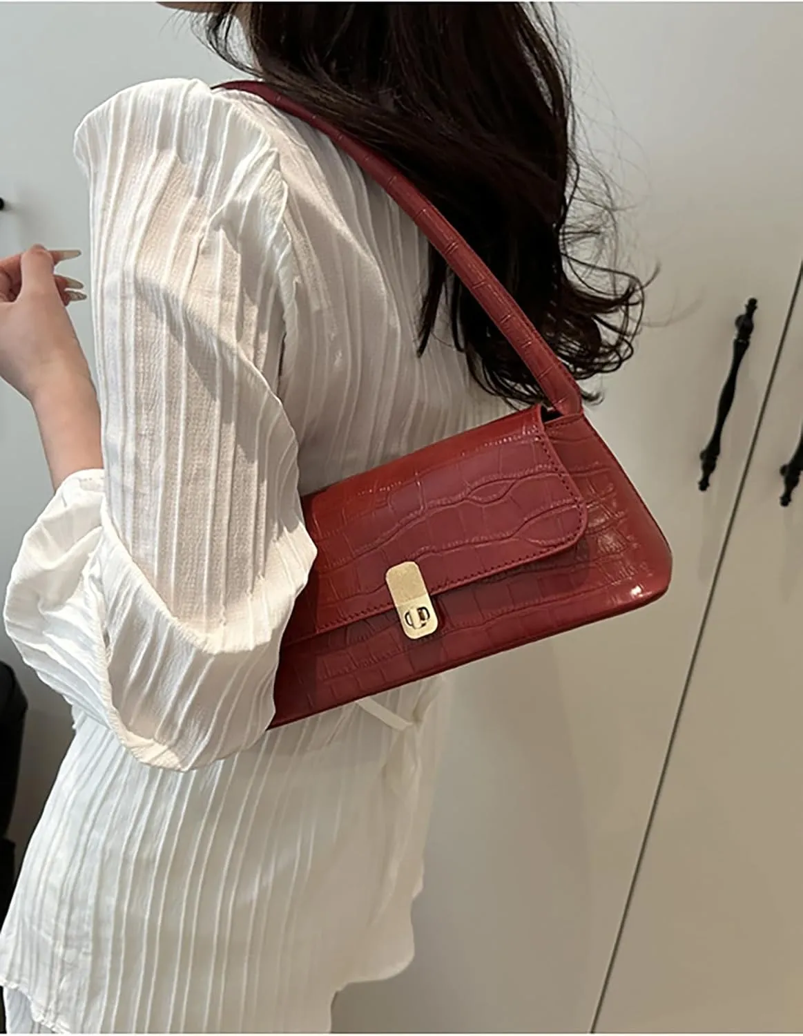 Women's Turn Lock Closure Flap Underarm Bags Elegant Vegan Leather Shoulder Handbags Trendy Purse